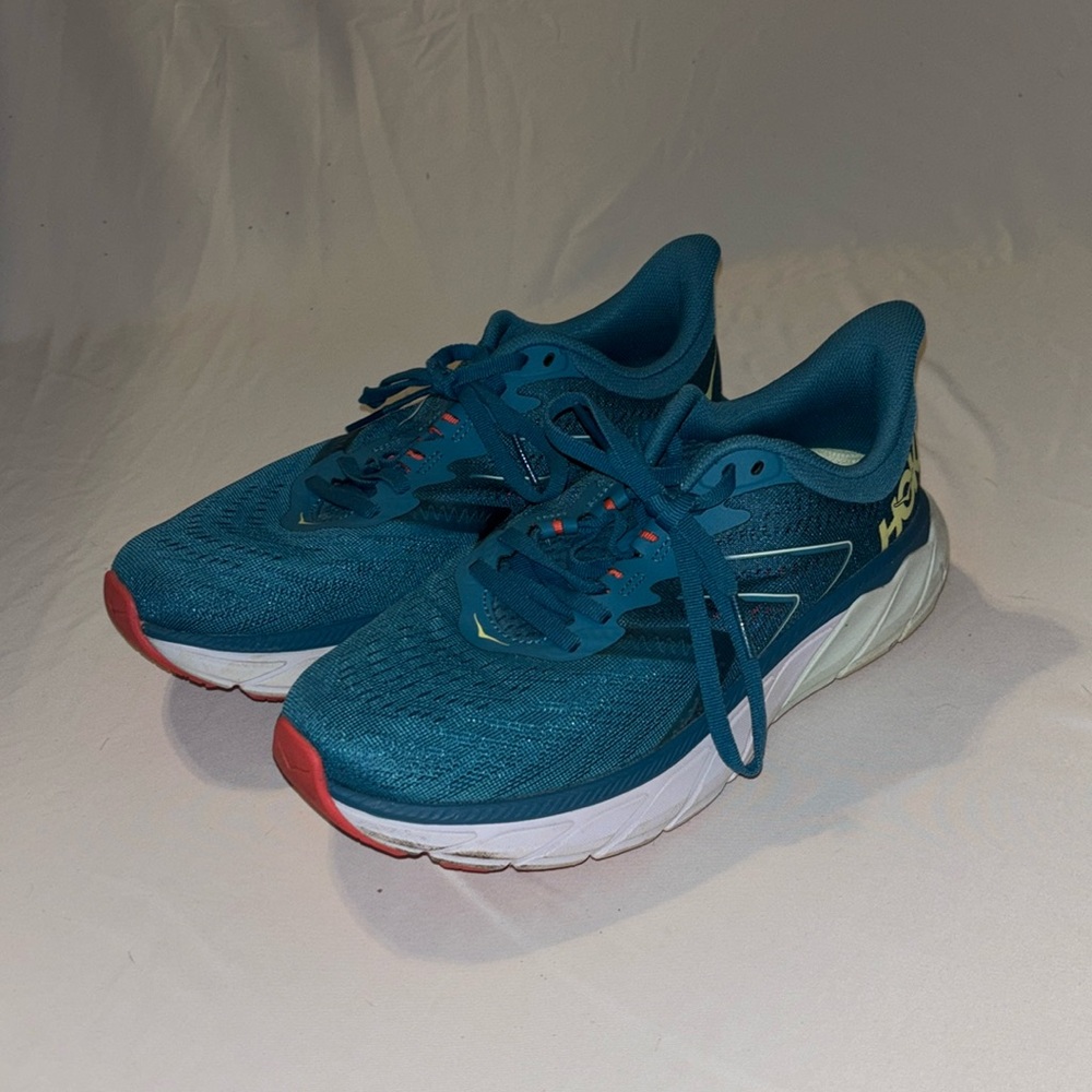 cute teal hoka tennis shoes!